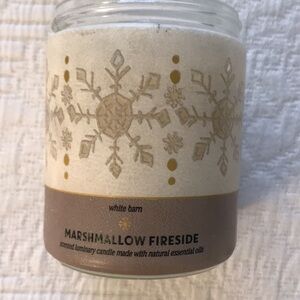Marshmallow Fireside White Barn Scented Candle 7 Ounces